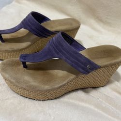 Ugg Size 6 Wedges Shoes Purple suede