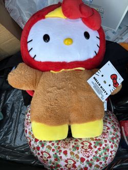 Hello Kitty Thanksgiving Greeter 