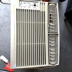 Wall ac unit