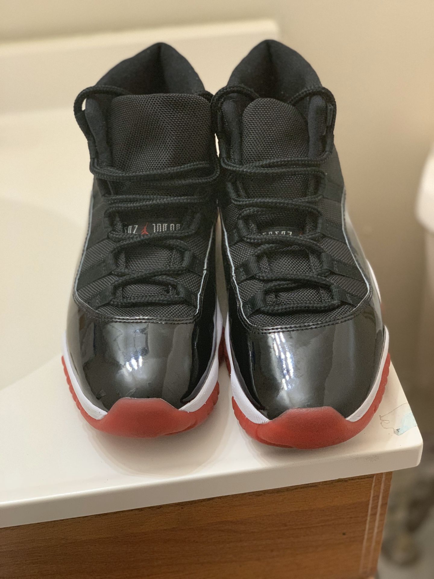 Air Jordan Bred 11s Size 9