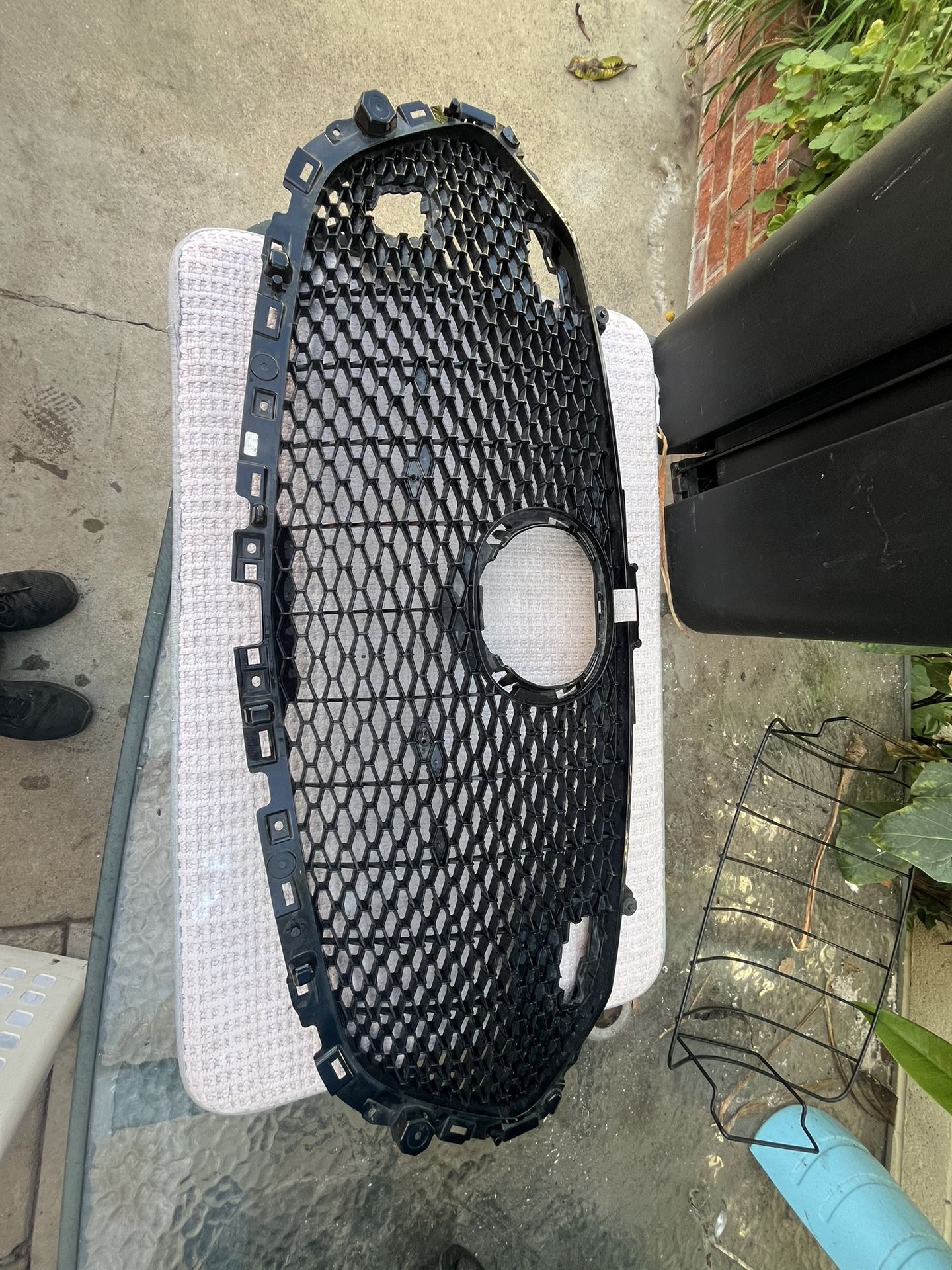 Front Grille OEm Mazda 3 2019 Al2023