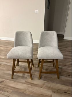 Pair of Kitchen Counter Stools