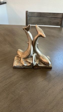 vintage "Moby Dick" Humpback Whale Bookends manufactured by PM Craftsman