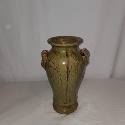 Vintage-Style Gothic Lion Vase Medieval Replica Decorative Urn 10–11"