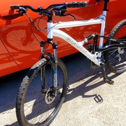 FSX1 GRAVITY MOUNTAIN BIKE