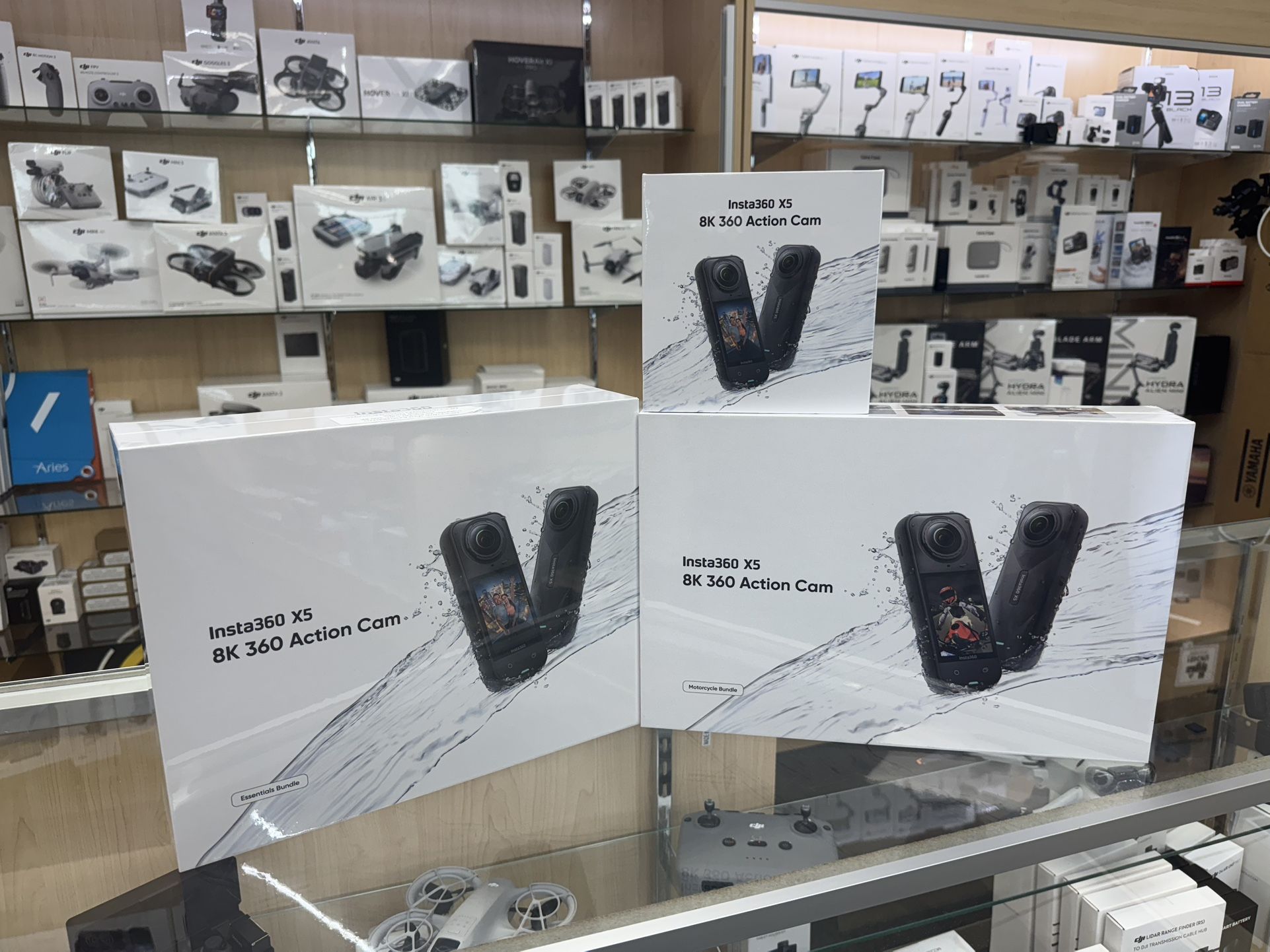 Insta360 X5 Essential Bundle New