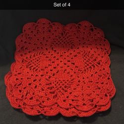 Crochet Doily/ Mantelito Set Of 4