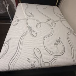 Queen Size Organic Cotton Hybrid Cool Memory Foam Mattress 