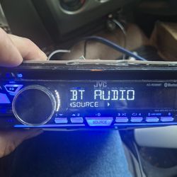 STEREO JVC CD AUX USB BLUETOOTH GOOD CONDICIÓN ABLO ESPAÑOL 