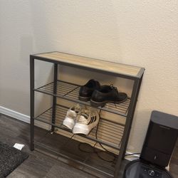 Shoe rack 