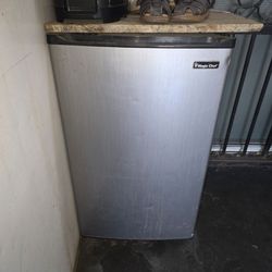 Small fridge $100 obob need gone asap