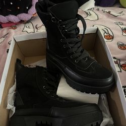 Wild diva lounge ring combat boots