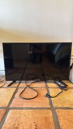Sceptre Flat Screen TV with Remote
