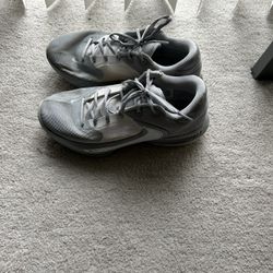 Nike Giannis Immortality 