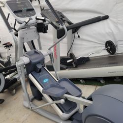 ELLIPTICAL PRECOR MODEL 835E 