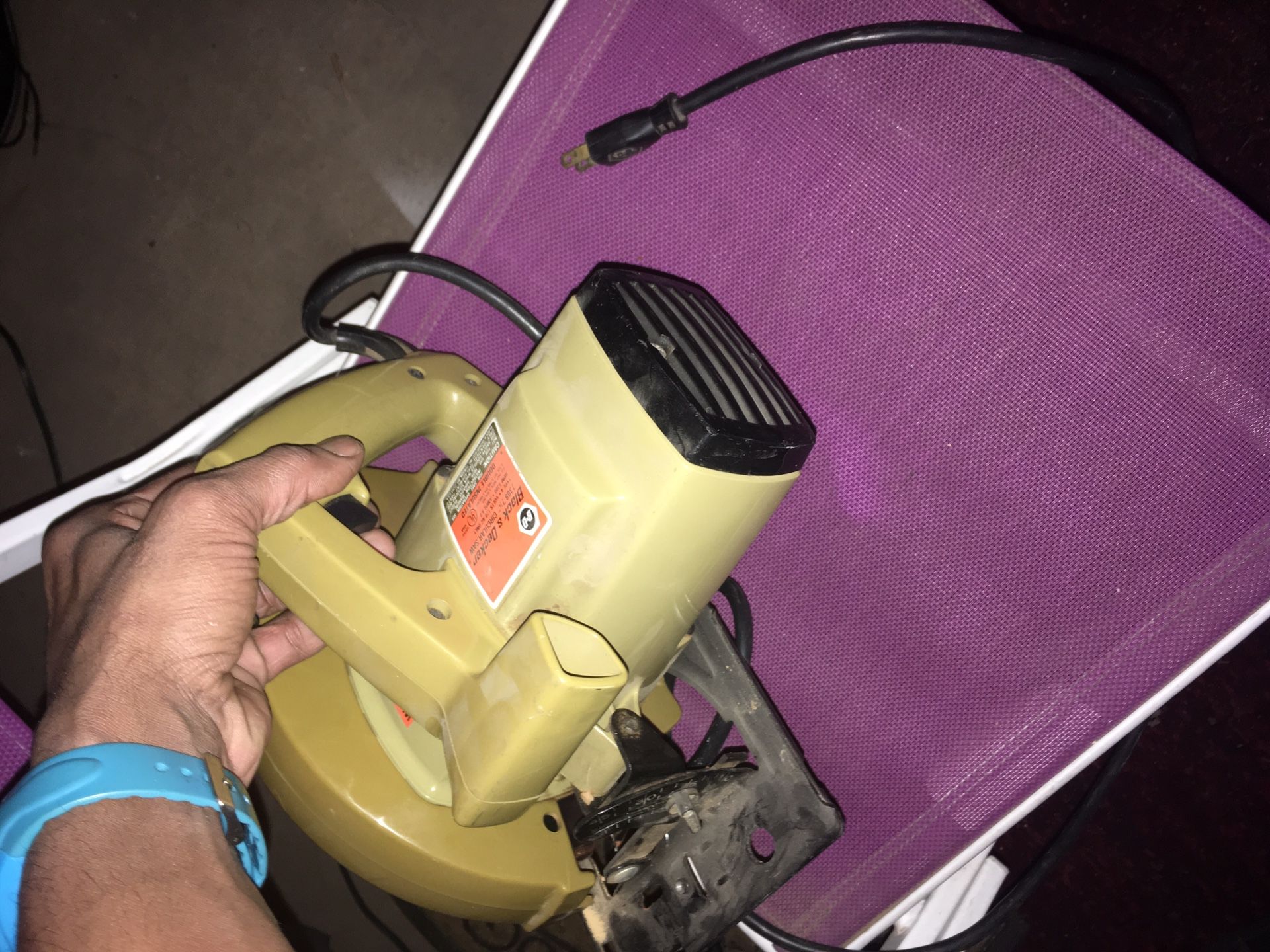Black and Decker 7308 Circular saw for Sale in Chandler, AZ OfferUp