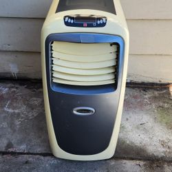 900 BTU Portable Air Conditioner 