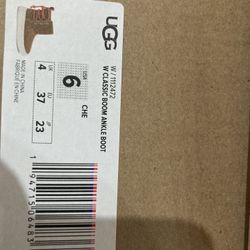 UGG Classic Boom Women's Suede Shearling Ankle Boots Black Size 6 NEW 