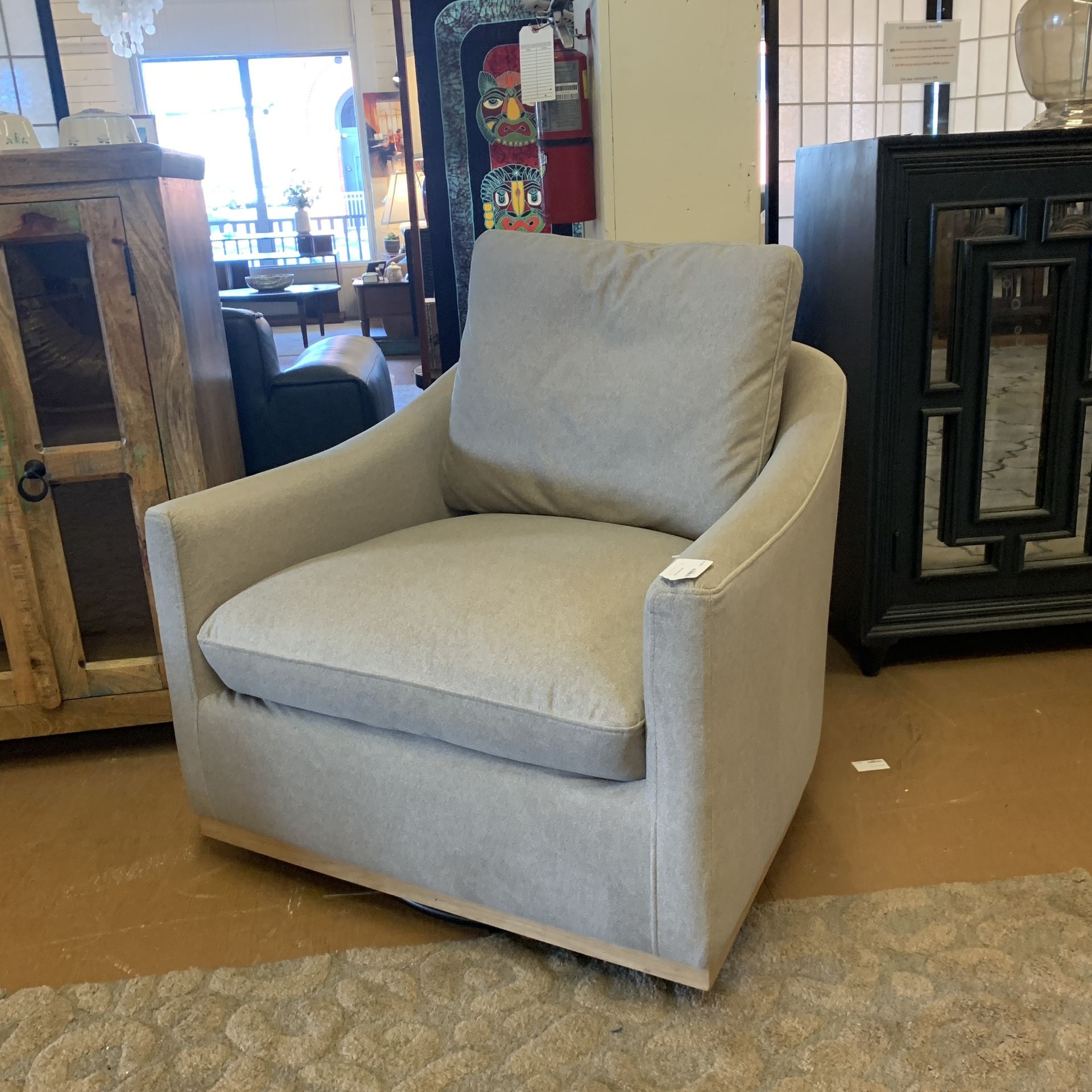Dune Swivel Chair