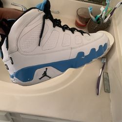 Carolina Blue 9’s
