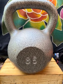 85 POUND KETTLEBELL