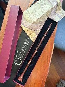 Authentic Universal Studios Harry Potter Wand