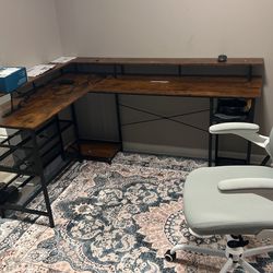 desk with lights wheeled chair 