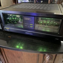 Onkyo Integra M504 Power Amplifier HUGE VU METERS  165 Watts Per Channel into 8ohm 250 Watts Per Channel into 4ohm Excellent Condition 0 issues Just d