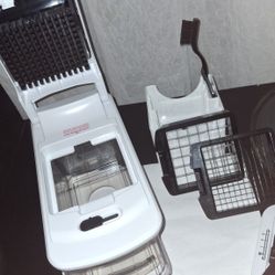 Fuuistar Mandolin Super Chop/Slicer  Tried 1 Time All Pieces With Box It Came In And Cleaning Pieces 