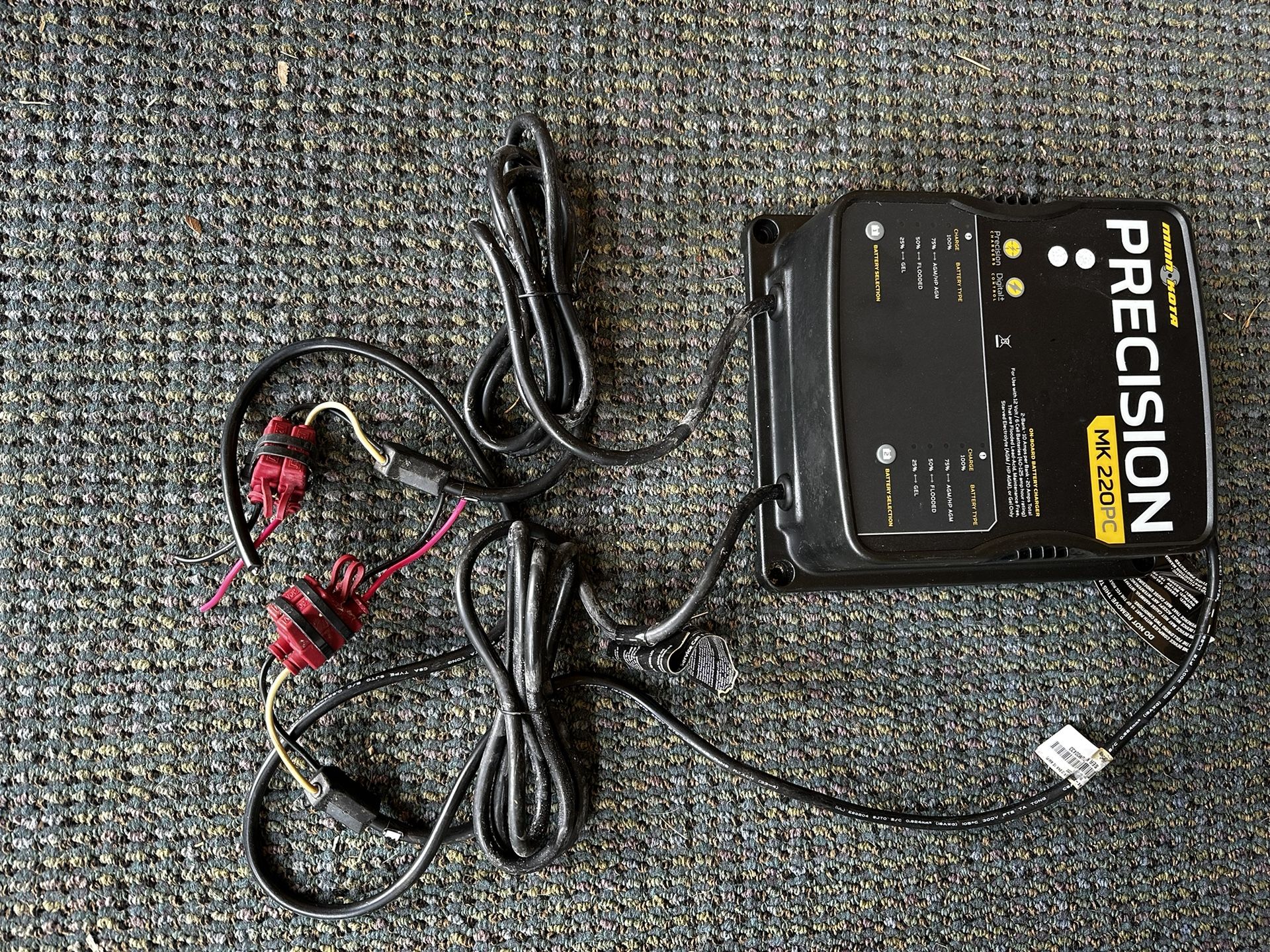 MINN KOTA 2BANK BATTERY CHARGER for Sale in Clearwater, FL OfferUp