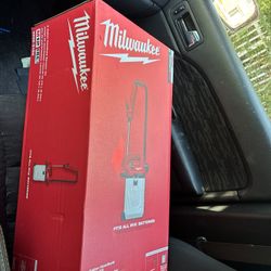 Milwaukee Handheld Sprayer 