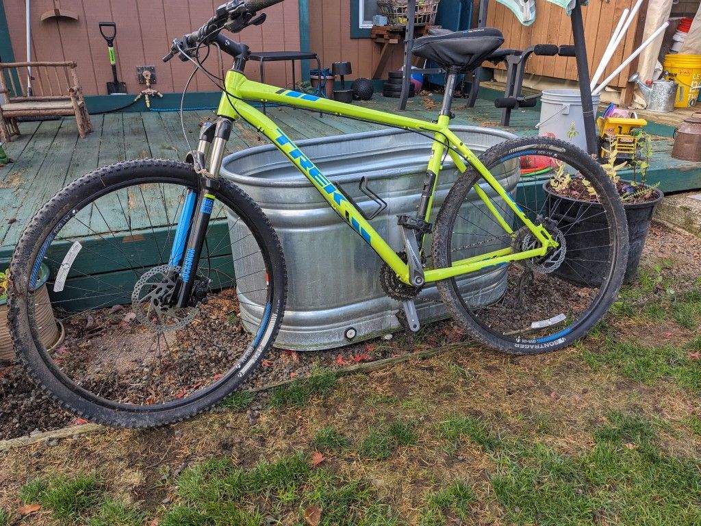 Trek X-Caliber 7 mountain bike 2017ish