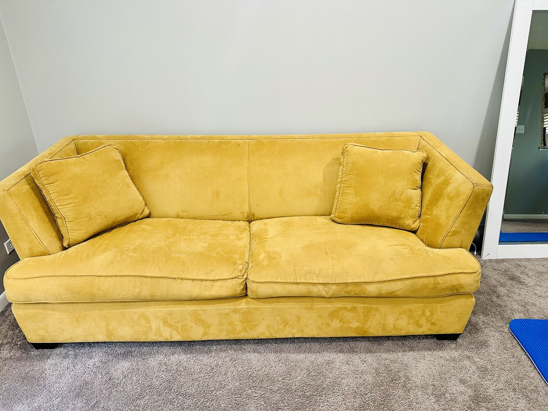 🌞 Cozy Yellow Sofa – Gently Used & Full of Charm