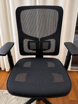 Ergonomic Mesh Office Chair/Gaming Chair – Adjustable