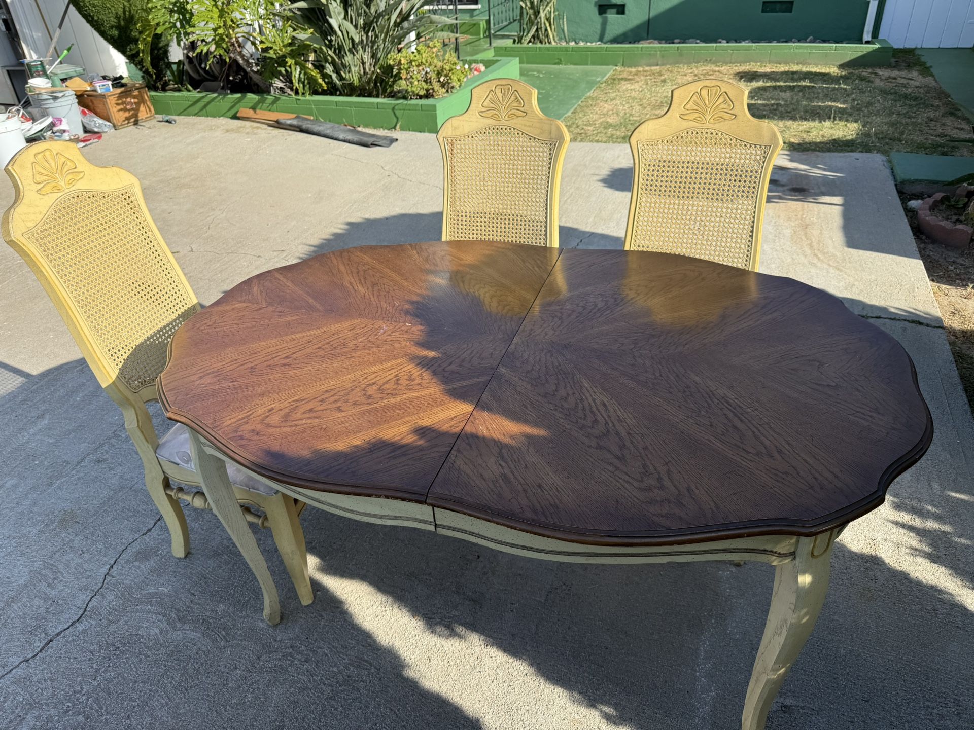 Dinette Table