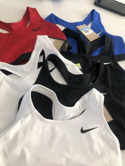 Nike Swoosh Sports Bra