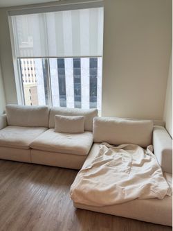 Sectional couch