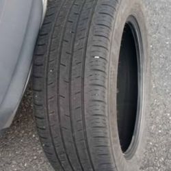 TWO USED KUMHO 215/55R17 94V
