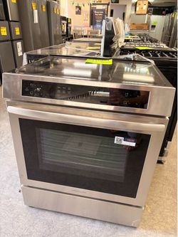 Electric stove Frigidaire brand