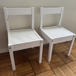 2x Toddler Chairs