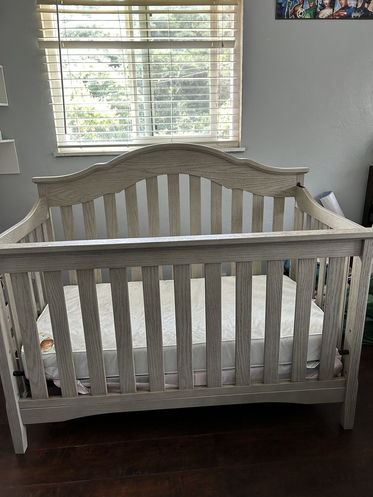 Crib / Cuna