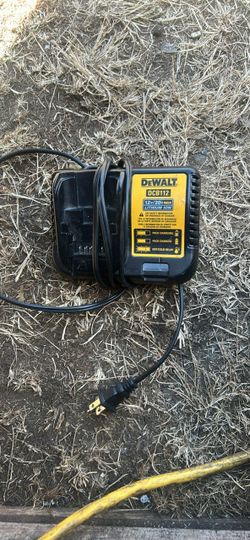 DEWALT DCB112 12V/20V Battery Charger