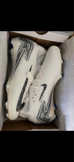 Shoes cleats size 7.5