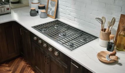 Wolf CG365C/S Gas Cooktop