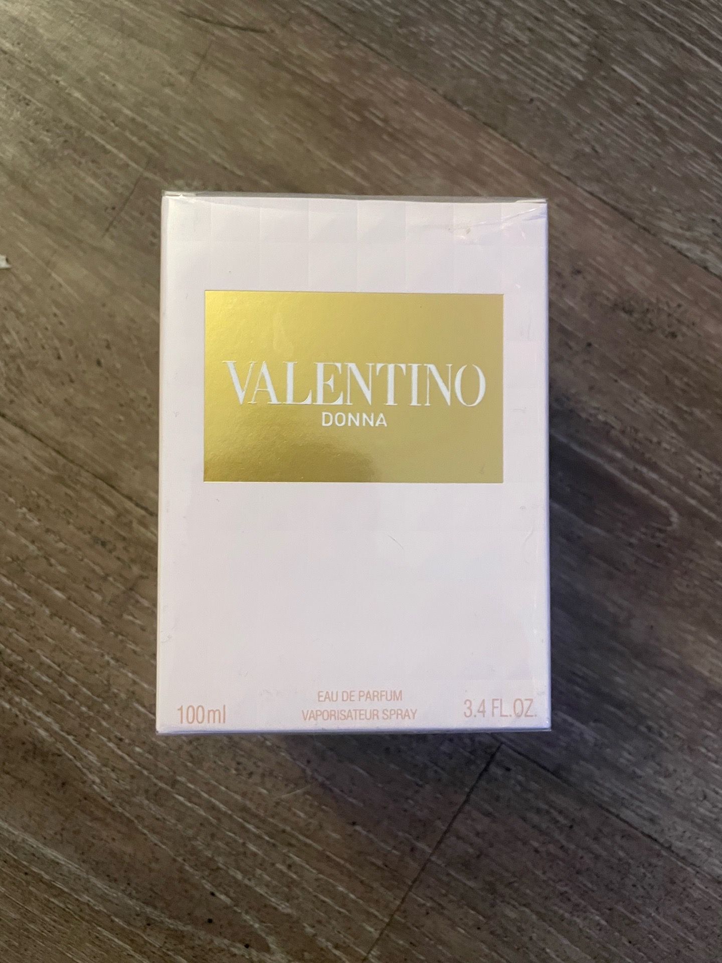 Valentino Donna perfume