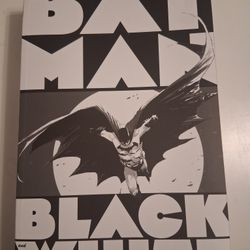 BATMAN BLACK AND WHITE COMPENDIUM 