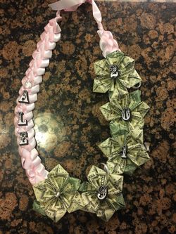 Graduation leis