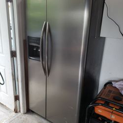 Frigidaire ,Freezer Fridge