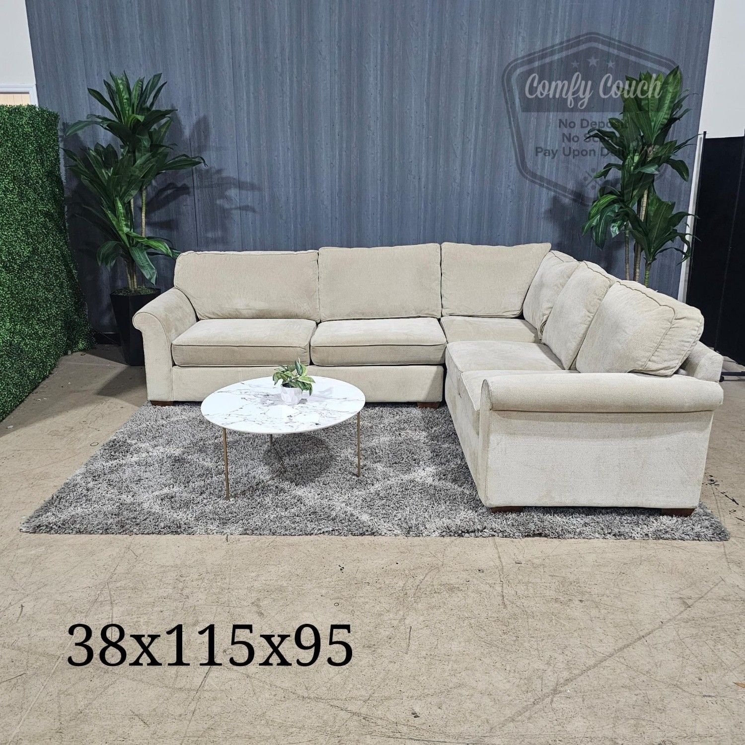 🛋️ Haverty’s Sectional Sofa (Delivery Available!! )