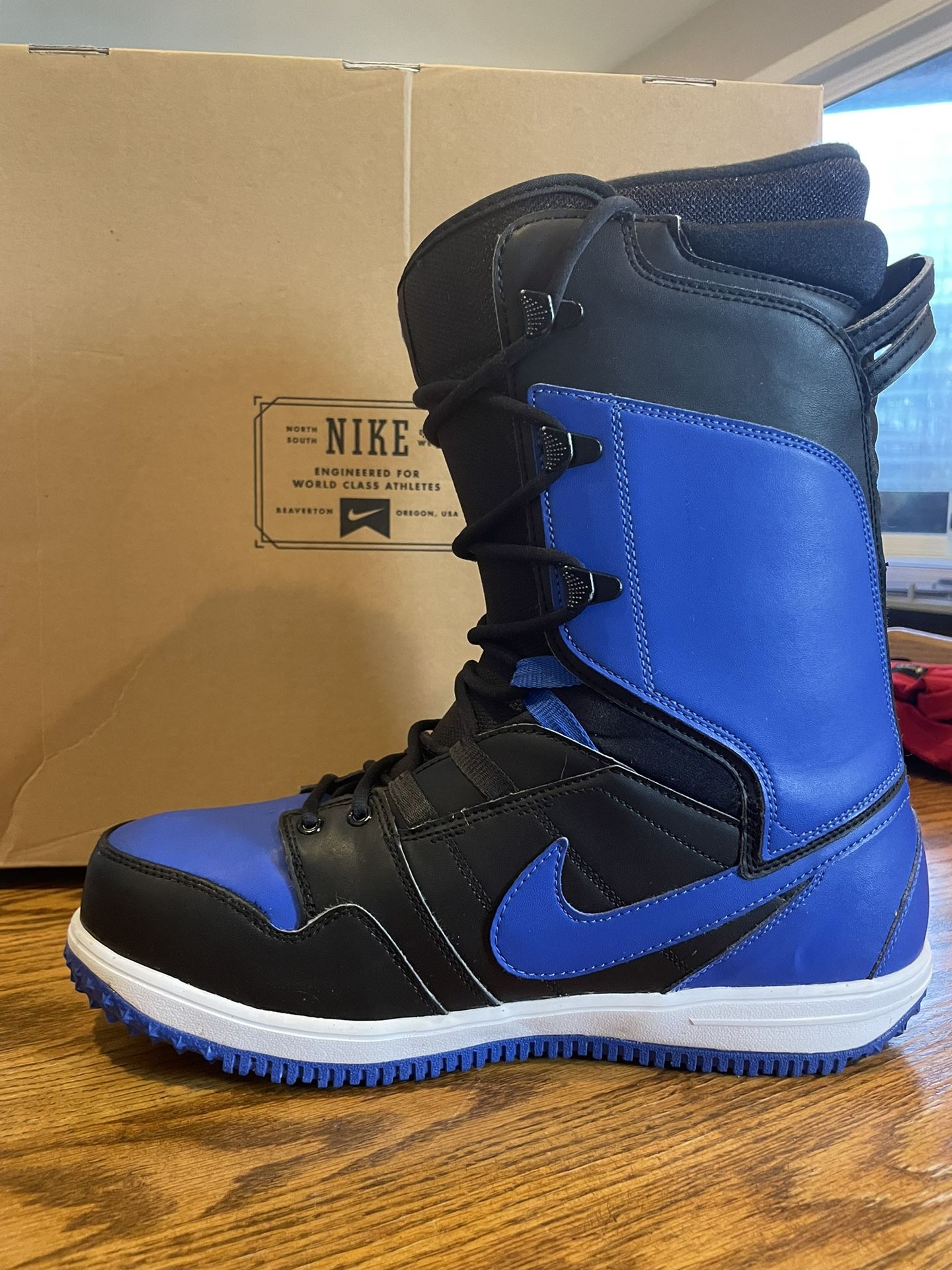 Nike Vapen Snowboard Boots Men’s 11
